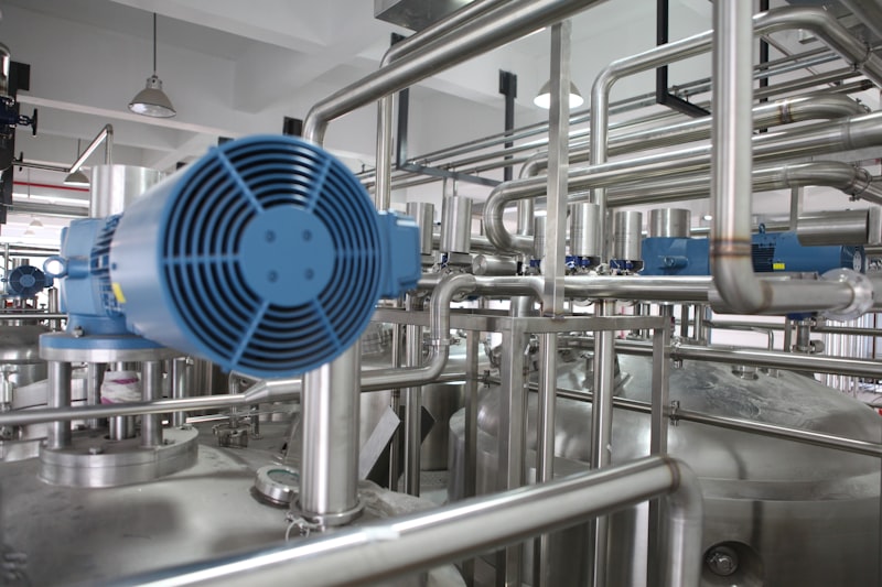 Food processing conveyor line